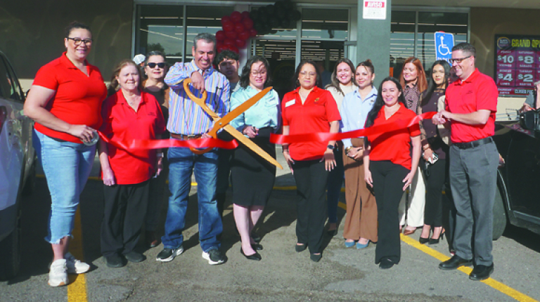 Black Friday Sales opens new store at Southgate Mall