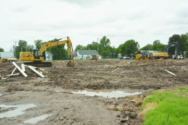 City tables selecting water park designer