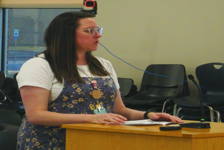 District discusses student proficiency, outcomes