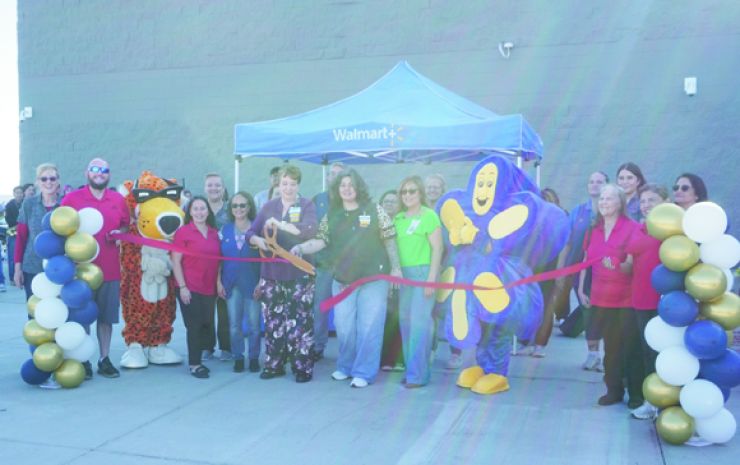 Walmart celebrates remodel project