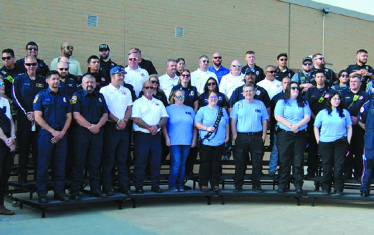 Cottonwood students, staff honor patriots