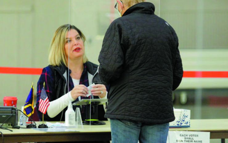 With advance voting under way, party leaders making final push to turn out voters