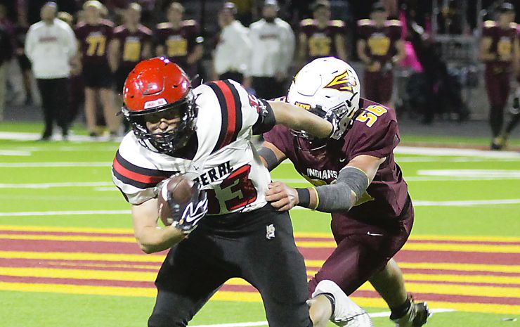 Redskins fall to Hays, 33-14