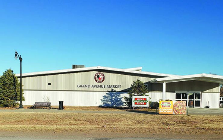 Grand Avenue Market, Nutrition Cave closing their doors