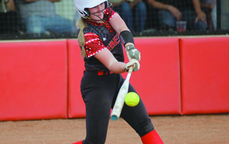 Lady Redskins fall to Garden City, 11-2