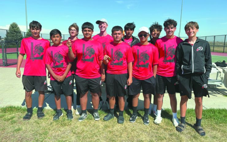 Redskin tennis mixes up line-up at Garden City