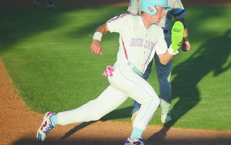 Big third inning propels Bee Jays to 9-4 victory