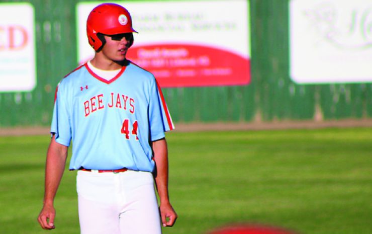 Bee Jays overcome errors in 20-13 win