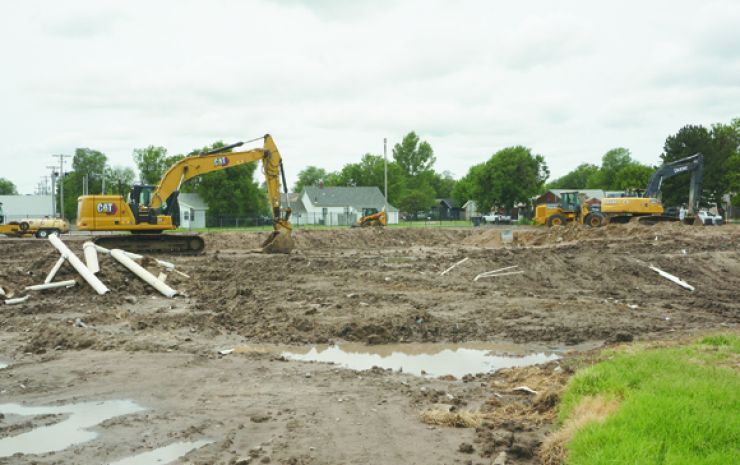 City tables selecting water park designer