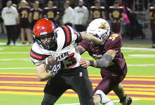 Redskins fall to Hays, 33-14