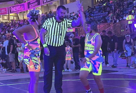 LWC battles under the blacklights